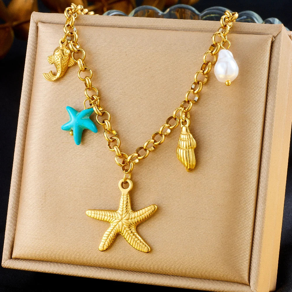 Collier à breloques étoiles de mer dorées