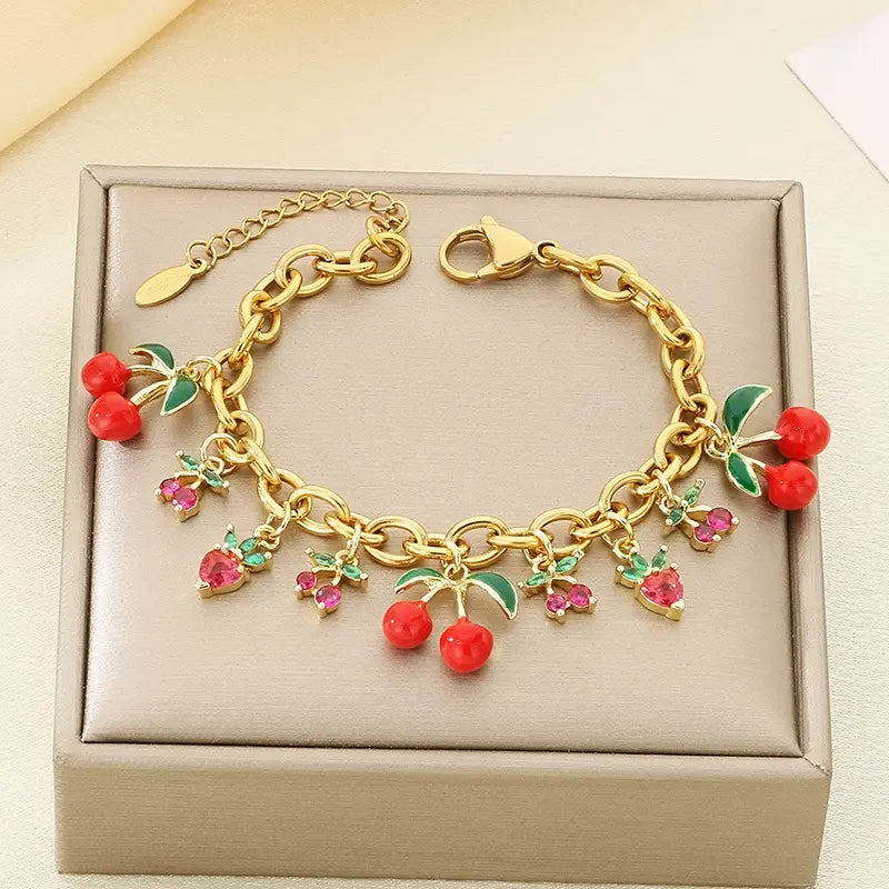 Bracelet à breloques cerises