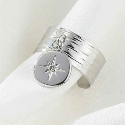 Bague breloque ajustable à médaille argentée avec étoile