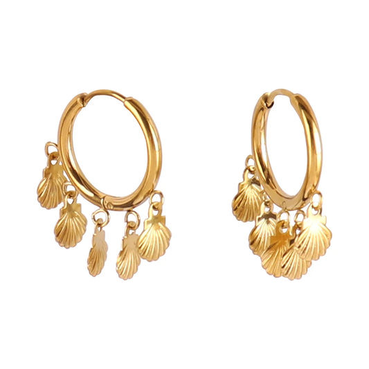 Boucles d'oreilles breloques coquillages dorées