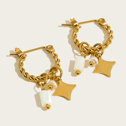 Boucles d'oreilles tressées à breloque étoile et blanche doré