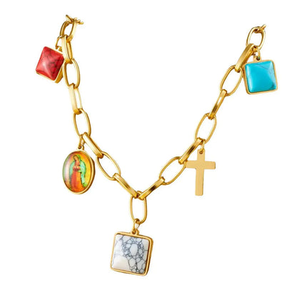 Collier à breloques avec croix doré