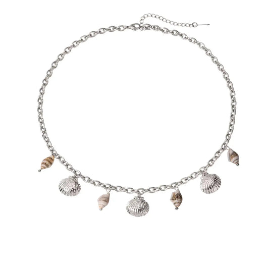 Collier à breloques coquillage argenté