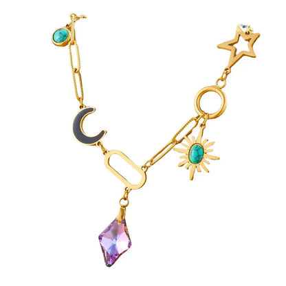 Collier à breloques doré avec cristal violet