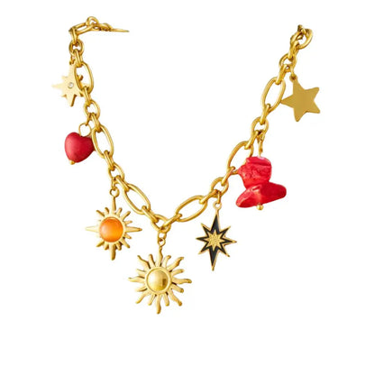 Collier à breloques doré et soleils