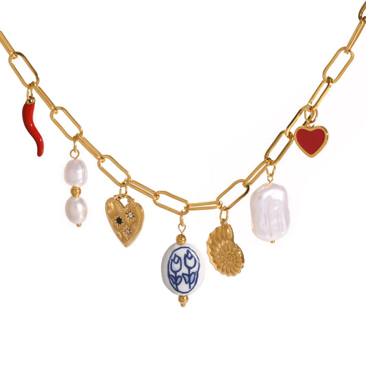 Collier breloques à chaîne dorée