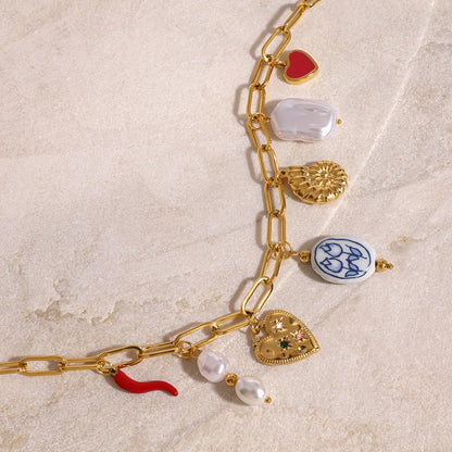 Collier breloques à chaîne dorée