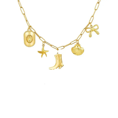Collier doré à breloques avec botte