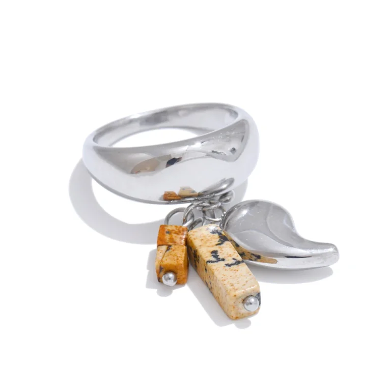 Bague à breloques cubes argentées