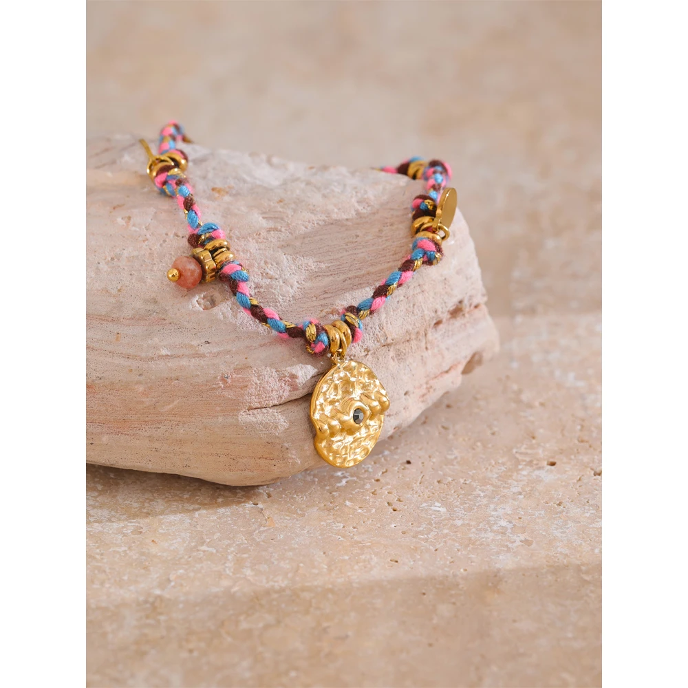 Bracelet breloque vintage mutlicolore et doré