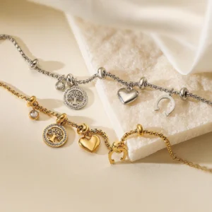 Bracelet breloques porte-bonheur doré