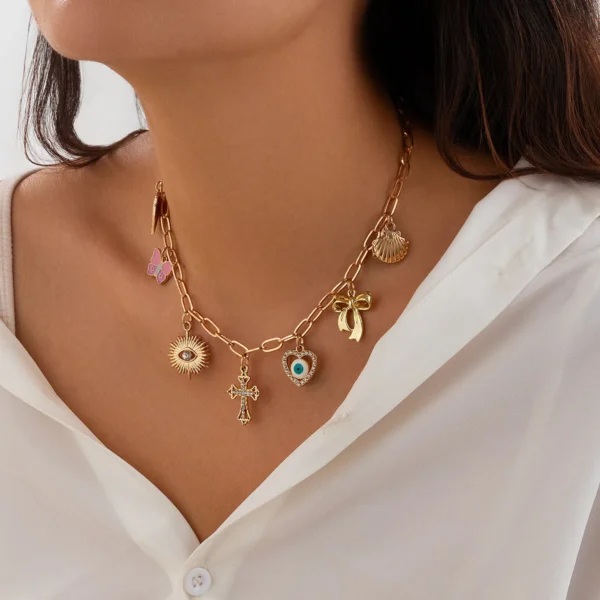 Collier breloque croix doré
