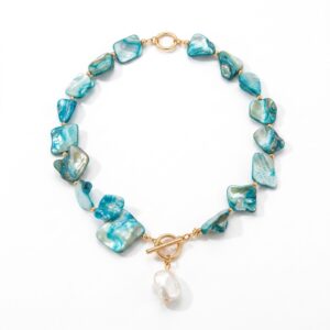 Collier breloque nacre bleu tissé, coquillage et étoile de mer