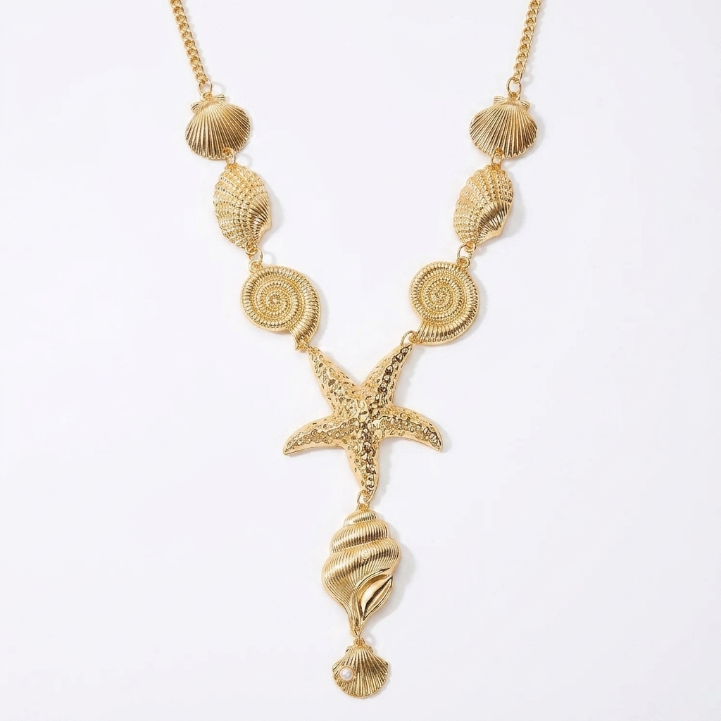 Collier breloques perles doré et coquillages esprit mer