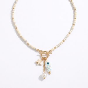 Collier perles et blanc breloques marines bohème
